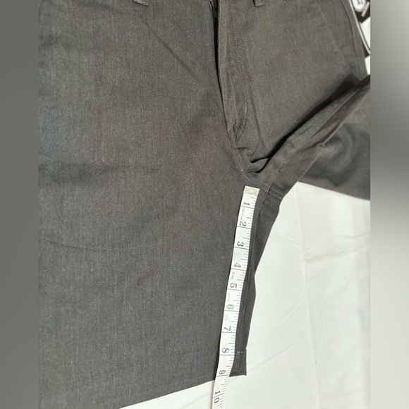 Volcom Frickin Cross Shred Static Hybrid Shorts/ Modern Fit - Charcoal Men’s 31” - Picture 9 of 9